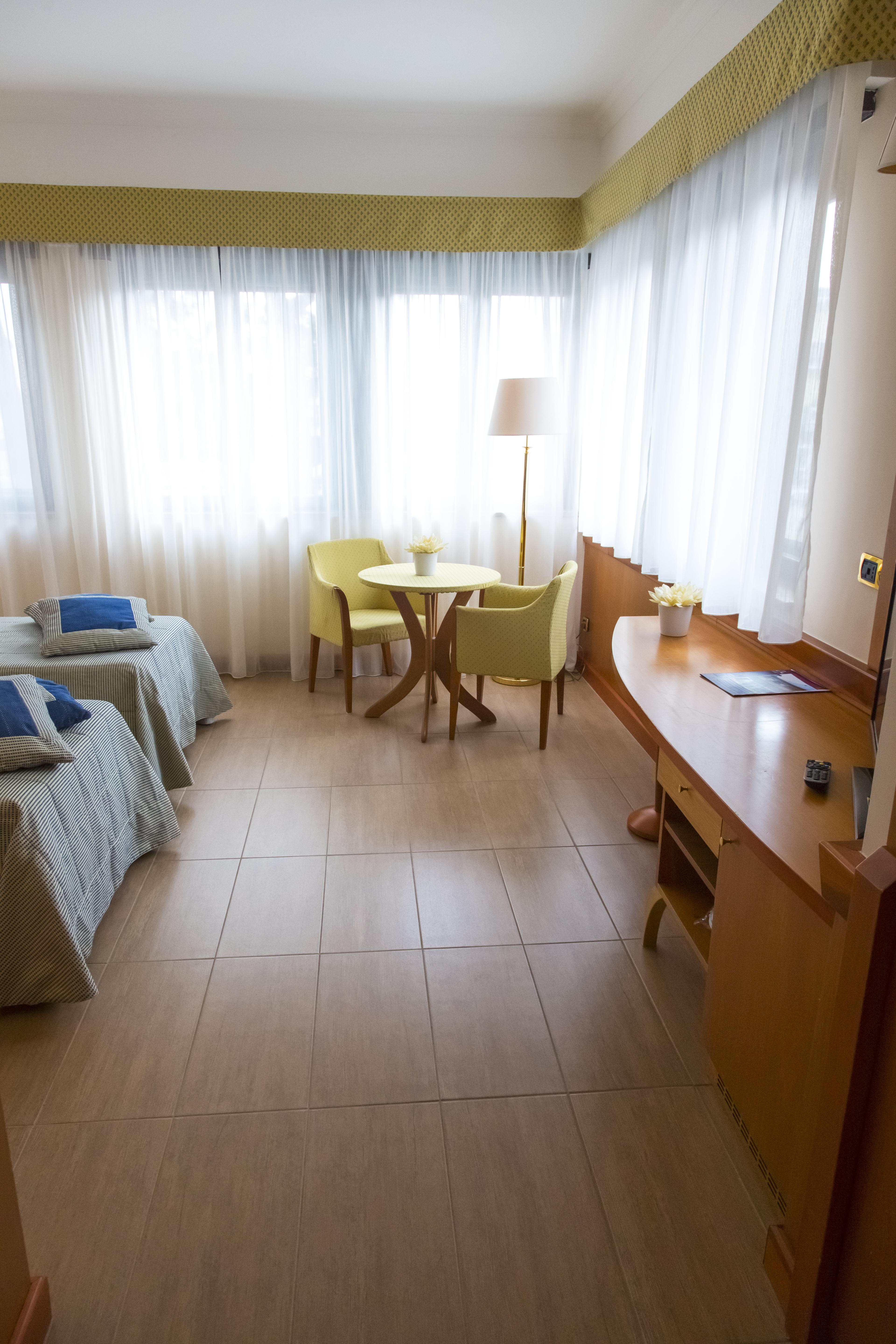 Hotel Futura Centro Congressi Neapol Zewnętrze zdjęcie